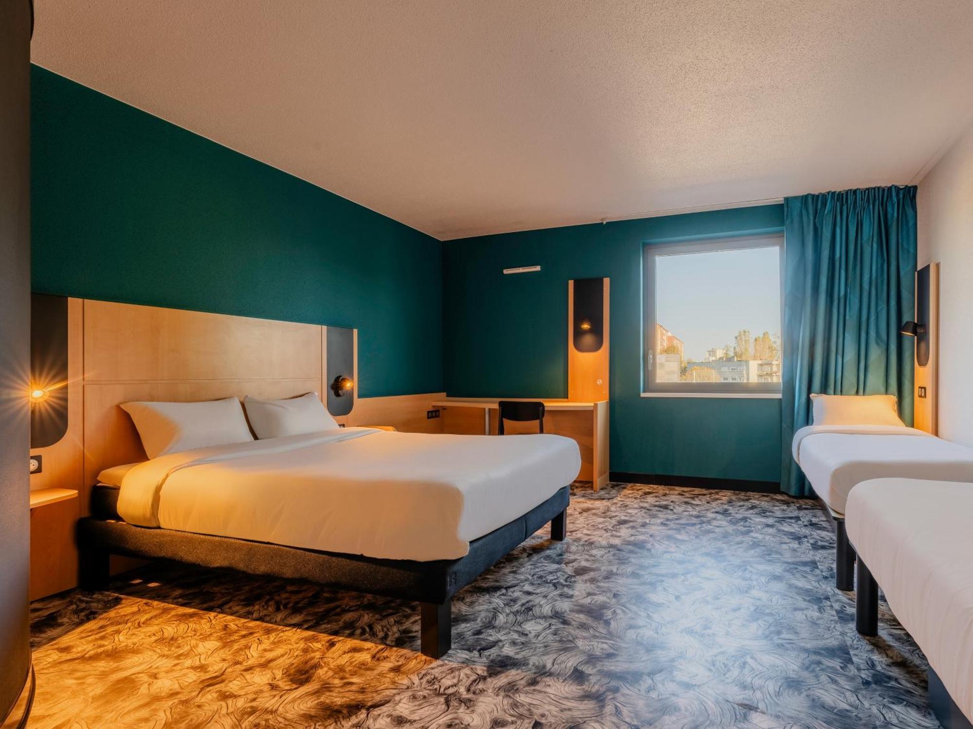 B&B Hotel Maubeuge Gare Esterno foto