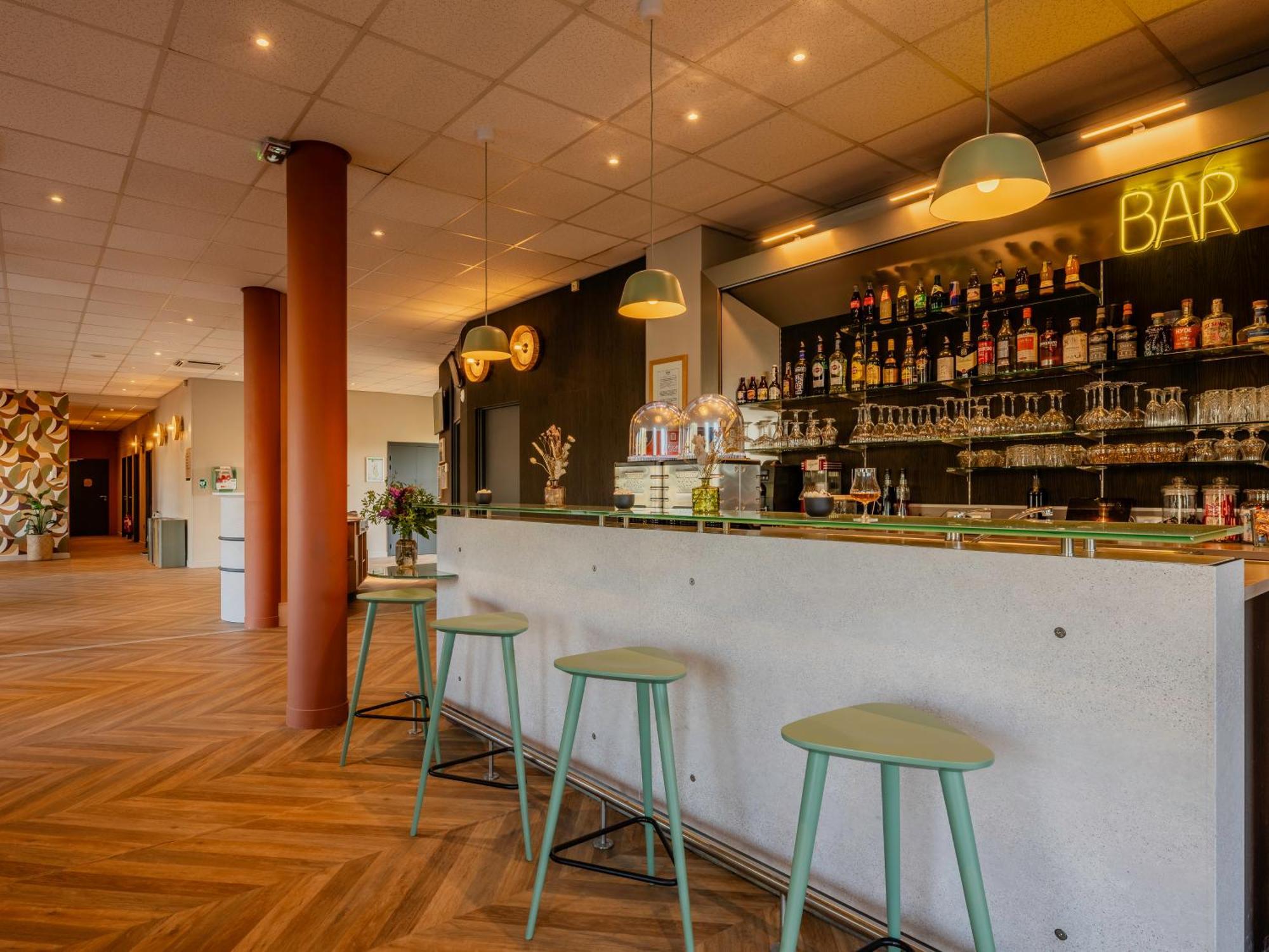 B&B Hotel Maubeuge Gare Esterno foto